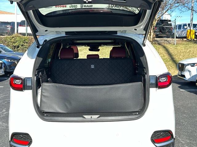 Photo of 2025 Rhodium Mazda CX-70