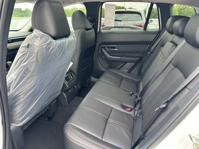 Photo of 2025 Wind Chill Pearl Mazda CX-50