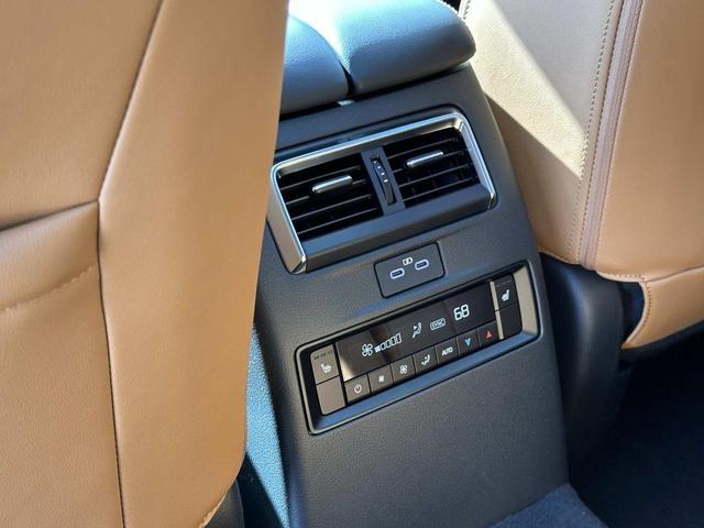 Photo of 2025 Polymetal Gray Metallic Mazda CX-70