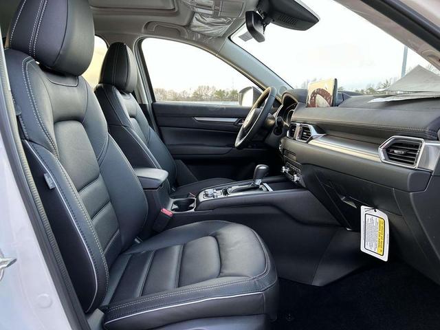 Photo of 2025 Rhodium Mazda CX-5