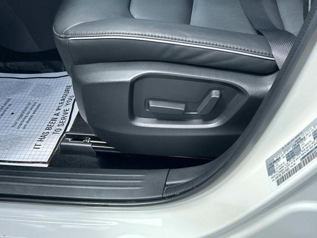 Photo of 2024 Rhodium White Metallic Mazda CX-5