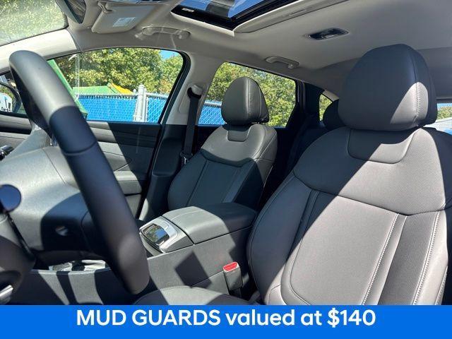 Photo of 2025 Serenity White Pearl Hyundai TUCSON
