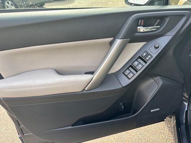 Photo of 2015 Dark Gray Metallic Subaru Forester