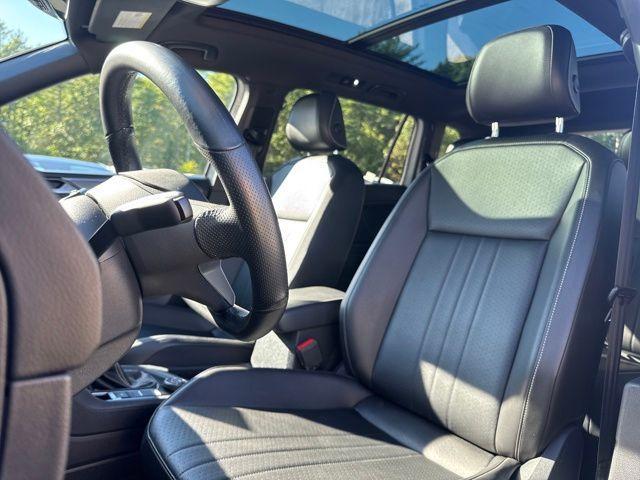 Photo of 2022 Pure White Volkswagen Tiguan