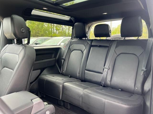 Photo of 2024 Fuji White Land Rover Defender