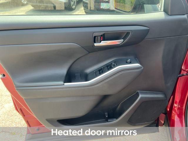 Photo of 2023 Ruby Flare Pearl Toyota Highlander