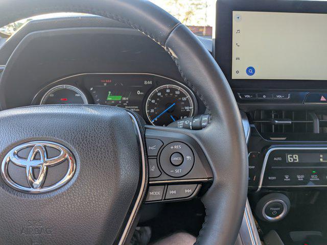 Photo of 2023 Celestial Black Toyota Venza