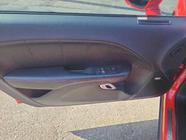 Photo of 2015 Red Dodge Challenger
