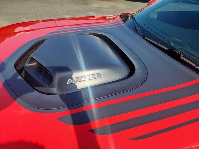 Photo of 2015 Red Dodge Challenger