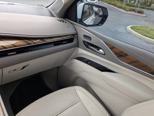 Photo of 2022 Crystal White Tricoat Cadillac Escalade