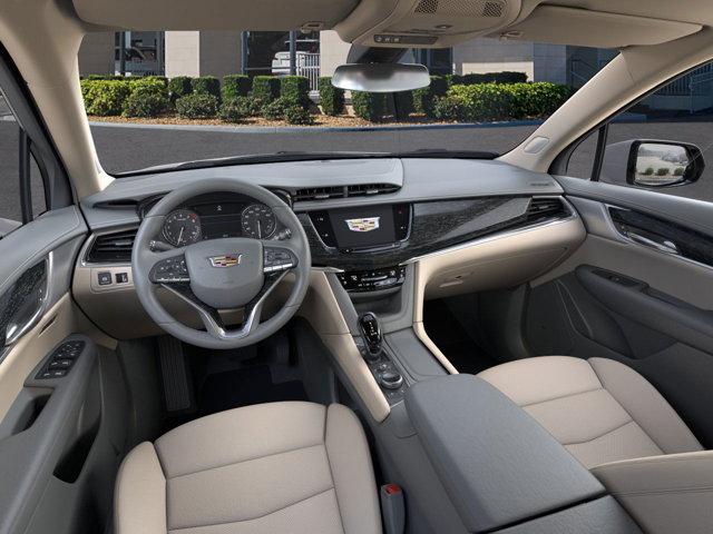 Photo of 2025 Crystal White Tricoat Cadillac XT6
