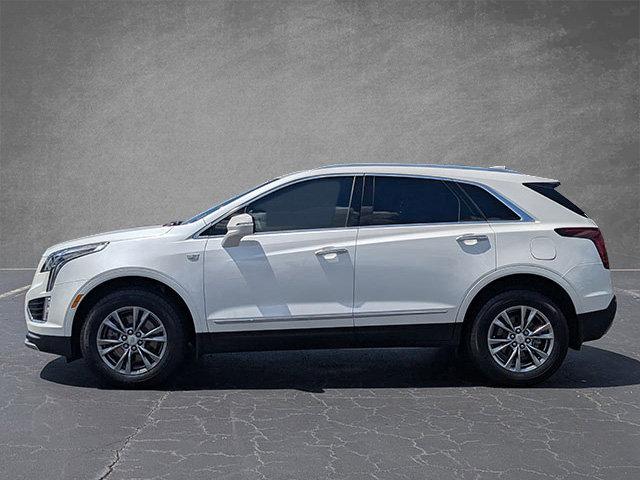 Photo of 2023 Crystal White Tricoat Cadillac XT5