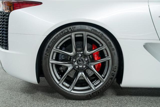 Photo of 2012 Pearl White Lexus LFA