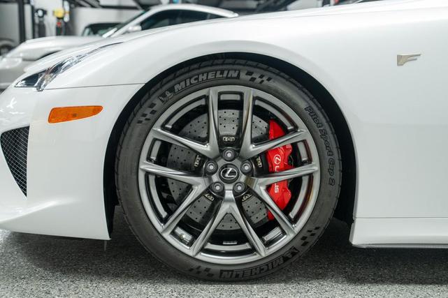 Photo of 2012 Pearl White Lexus LFA