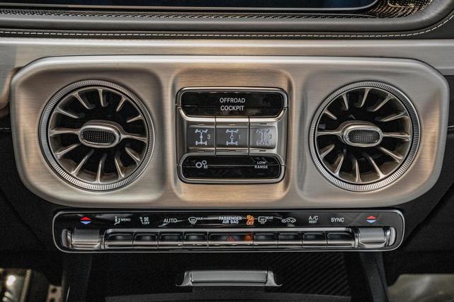 Photo of 2025 MANUFAKTUR Signature Copper Orange Magno Mercedes-Benz AMG G 63