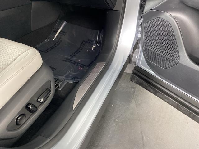 Photo of 2024 Iridium Lexus RX 350
