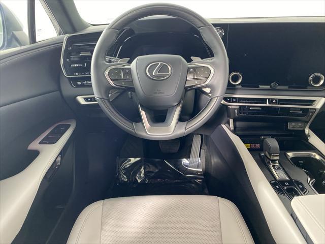 Photo of 2024 Iridium Lexus RX 350