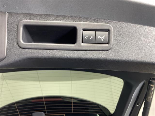 Photo of 2024 Iridium Lexus RX 350