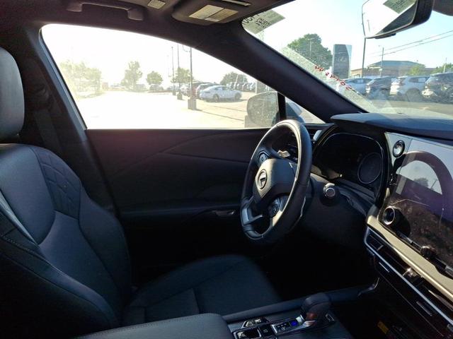 Photo of 2024 Iridium Lexus RX 350