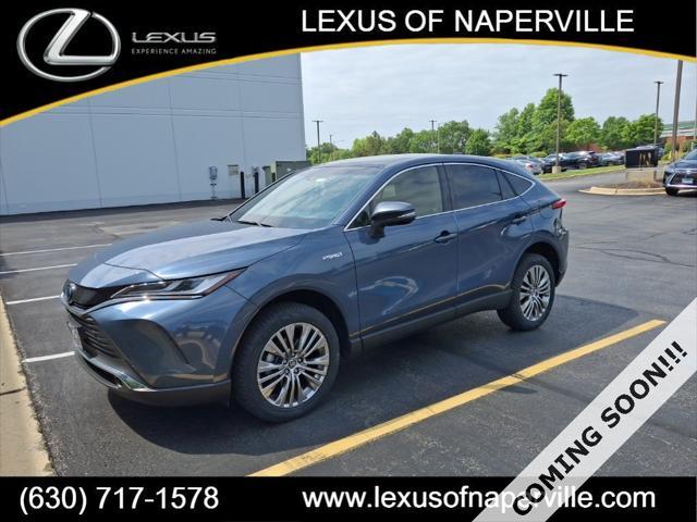 Photo of 2021 Coastal Gray Metallic Toyota Venza
