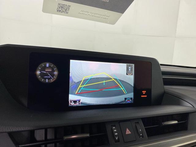 Photo of 2021 Silver Lining Metallic Lexus ES 250