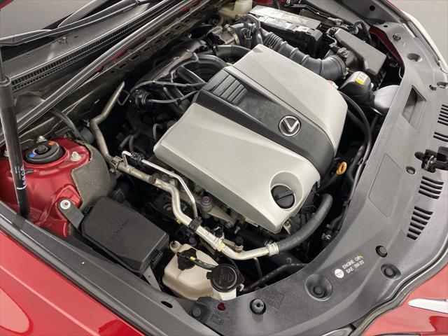 Photo of 2019 Matador Red Mica Lexus ES 350