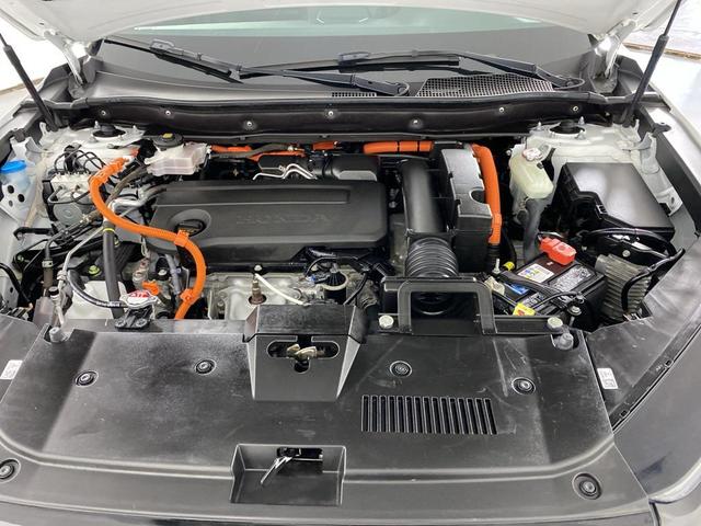 Photo of 2024 Platinum White Pearl Honda CR-V Hybrid