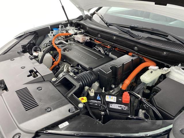 Photo of 2024 Platinum White Pearl Honda CR-V Hybrid