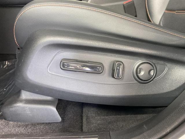 Photo of 2024 Platinum White Pearl Honda CR-V Hybrid