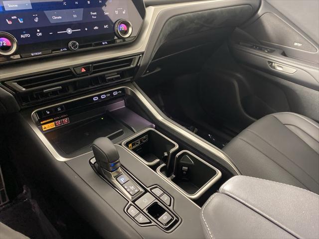 Photo of 2025 Wind Chill Pearl Lexus TX 350