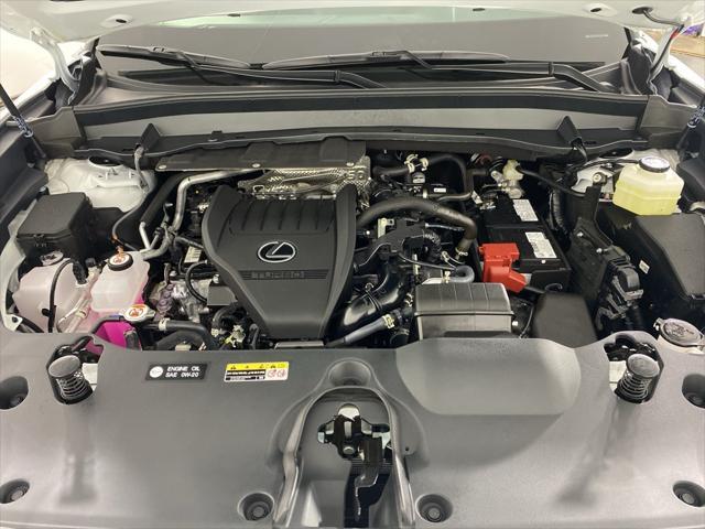 Photo of 2025 Wind Chill Pearl Lexus TX 350