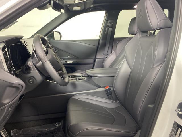 Photo of 2025 Wind Chill Pearl Lexus TX 350