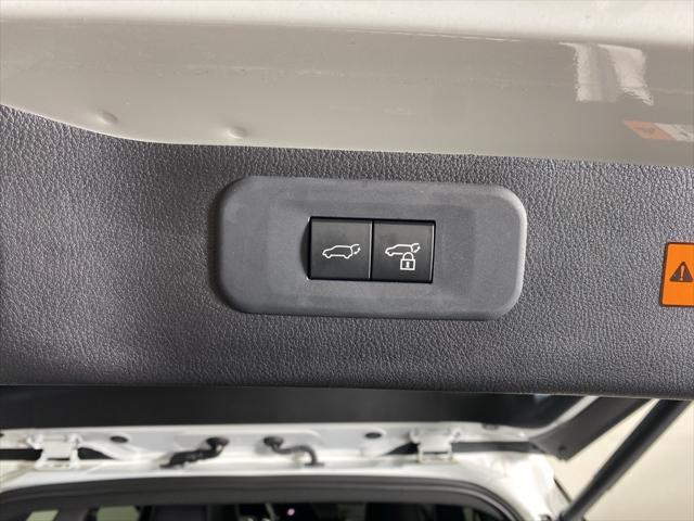 Photo of 2025 Wind Chill Pearl Lexus TX 350