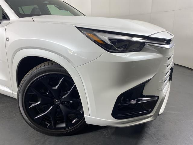 Photo of 2025 Wind Chill Pearl Lexus TX 350