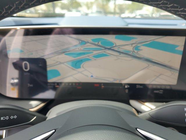 Photo of 2025 White Frost Tri-Coat Buick Envision