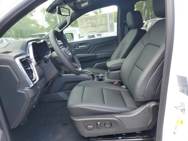 Photo of 2025 Summit White GMC Canyon