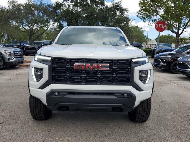 Photo of 2025 Summit White GMC Canyon