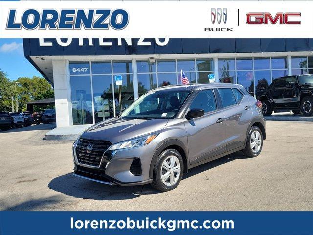 Photo of 2022 Gun Metallic Nissan Kicks