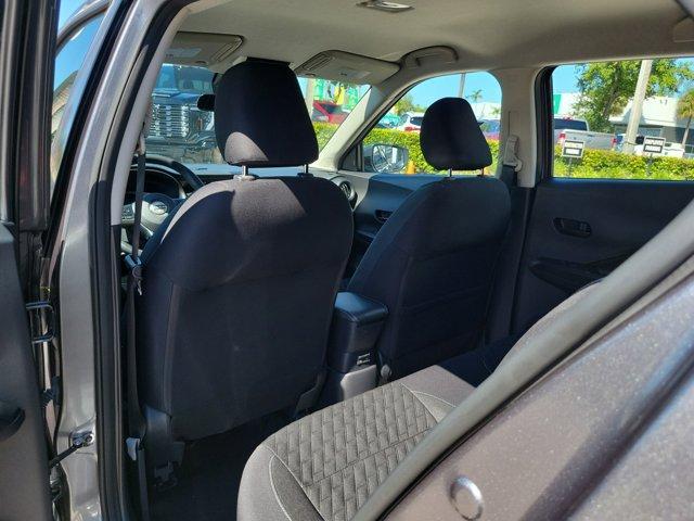 Photo of 2022 Gun Metallic Nissan Kicks
