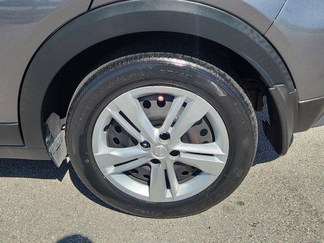 Photo of 2022 Gun Metallic Nissan Kicks