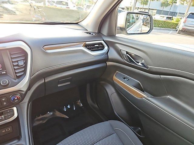 Photo of 2020 Summit White GMC Acadia