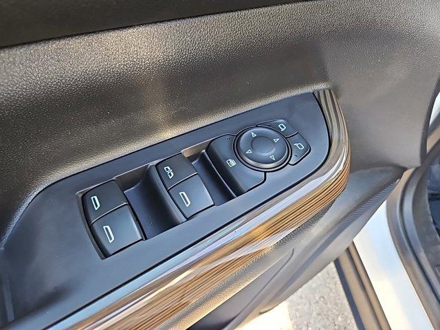 Photo of 2020 Summit White GMC Acadia