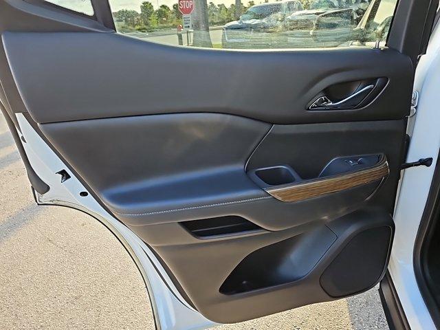 Photo of 2020 Summit White GMC Acadia