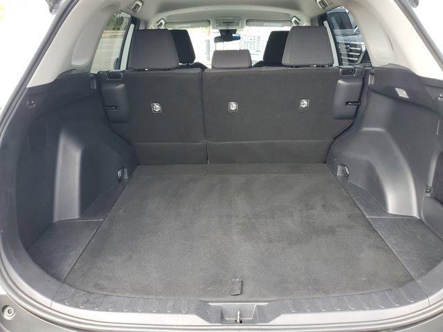 Photo of 2020 Super White Toyota RAV4