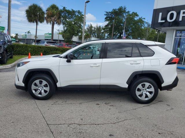 Photo of 2020 Super White Toyota RAV4