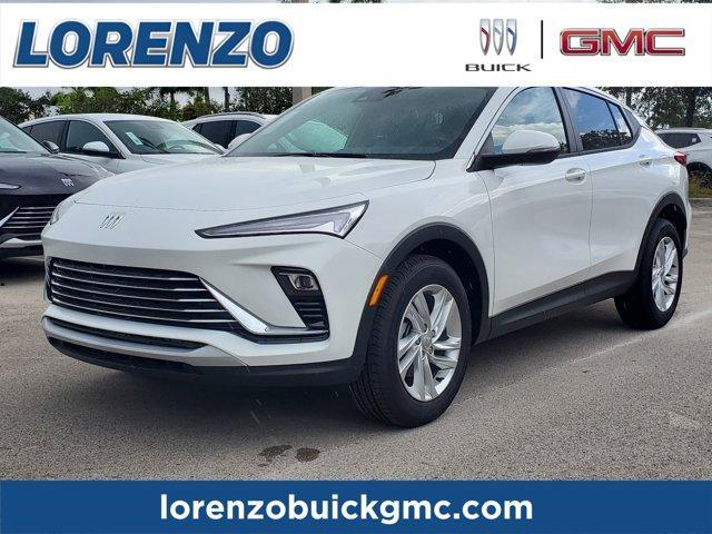 Photo of 2025 Summit White Buick Envista