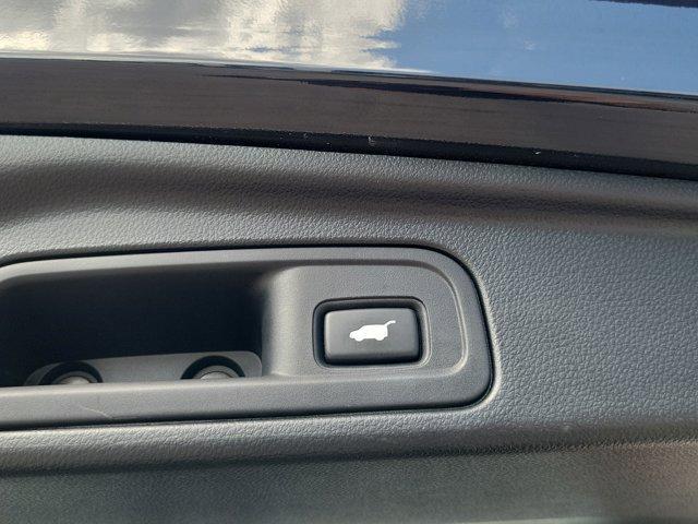 Photo of 2022 Crystal Black Pearl Honda Pilot