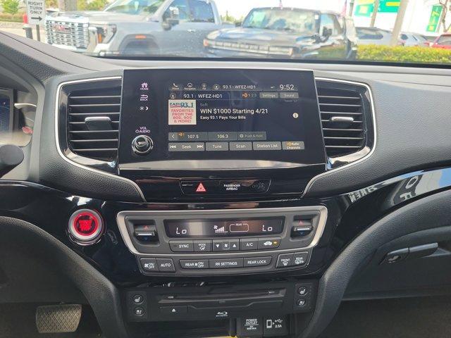 Photo of 2022 Crystal Black Pearl Honda Pilot