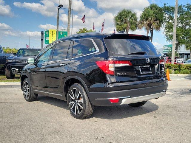 Photo of 2022 Crystal Black Pearl Honda Pilot