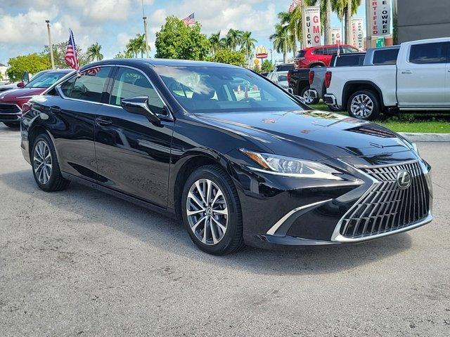 Photo of 2023 Obsidian Black Lexus ES 350